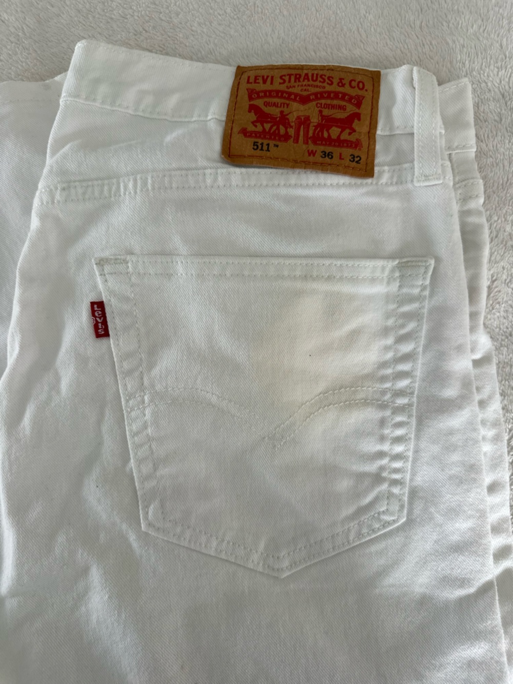 Levi's Men's White Straight Denim Jeans